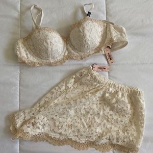 NWT Victoria's Secret Bra and Shorts Lingerie Set